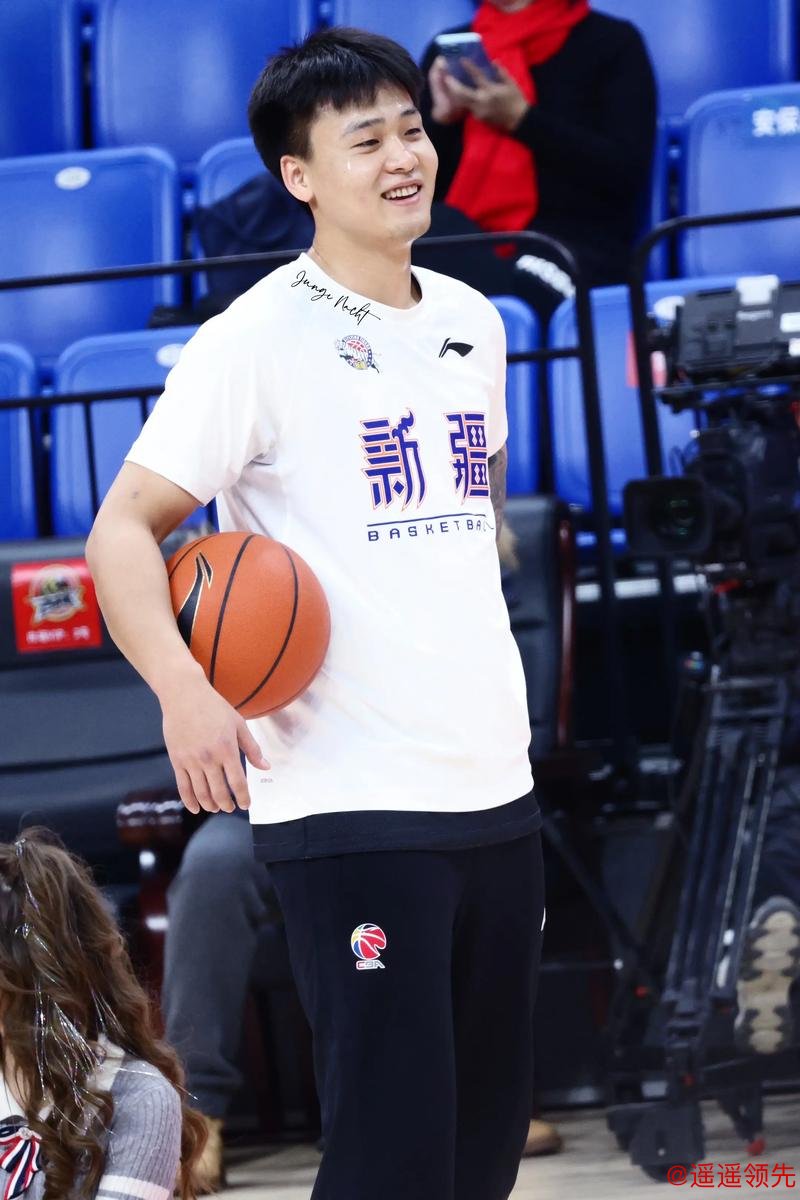 赵睿18分新疆轻取广州 总比分3-1晋级四强